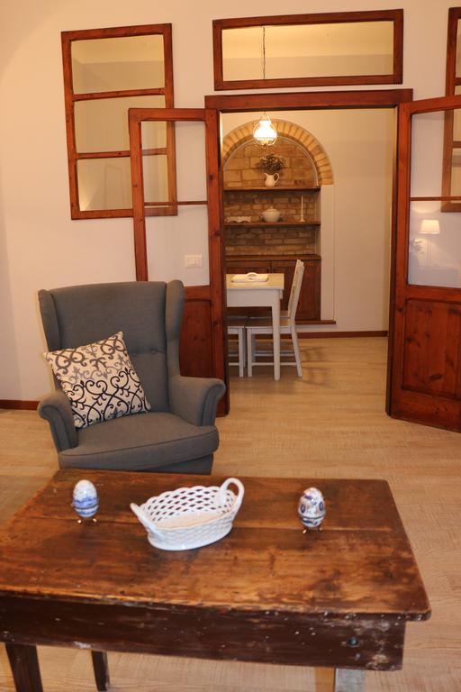 Appartamento La Casa Sul Borgo Lapedona Esterno foto